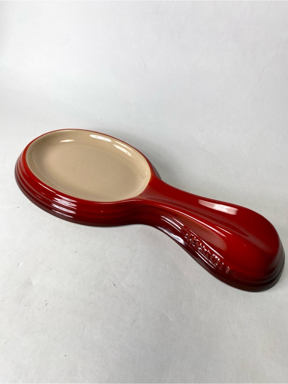 Le Creuset Ceramic Cherry Red Tan Spoon Rest